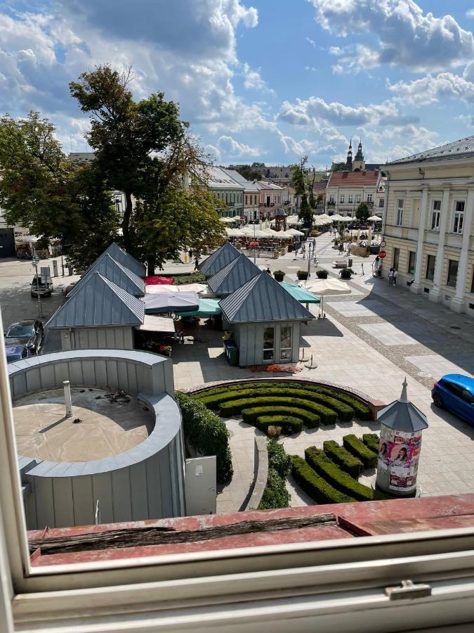 Pensjonat WIDOK RYNEK -Parking Kielce Eksteriør bilde