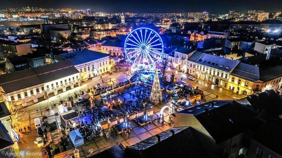 Pensjonat WIDOK RYNEK -Parking Kielce Eksteriør bilde